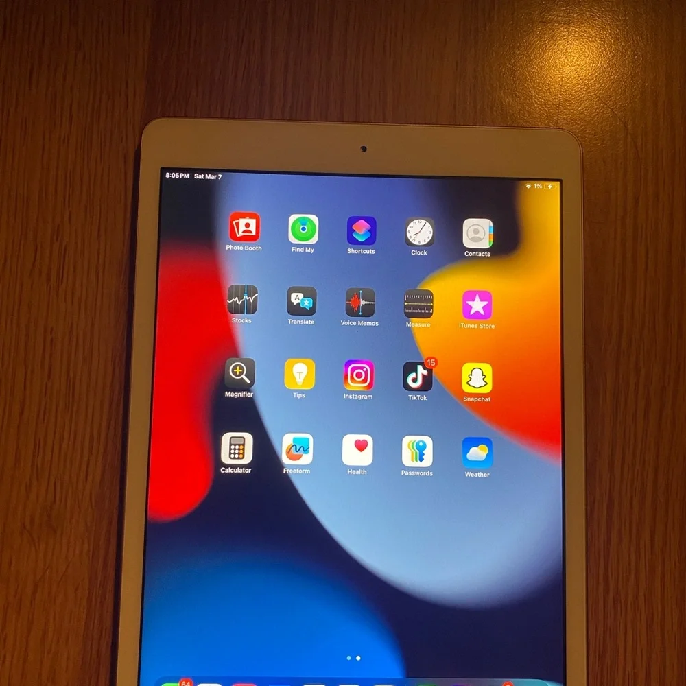 Apple IPad 7 Gen Beige